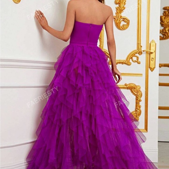 Beautiful braless pink dress for sale. For red carpet or evening parties. - Picture 2 of 6